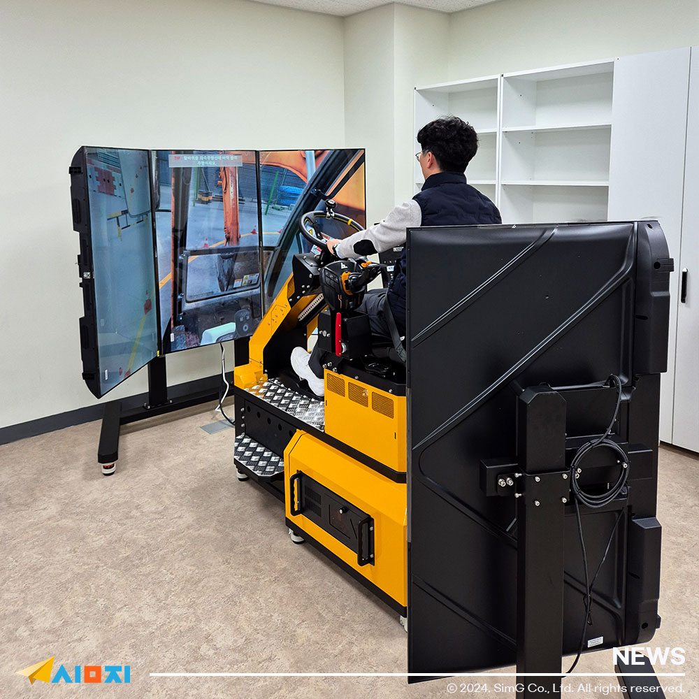 雇用機関の担当者が製品をデモンストレーションしている写真